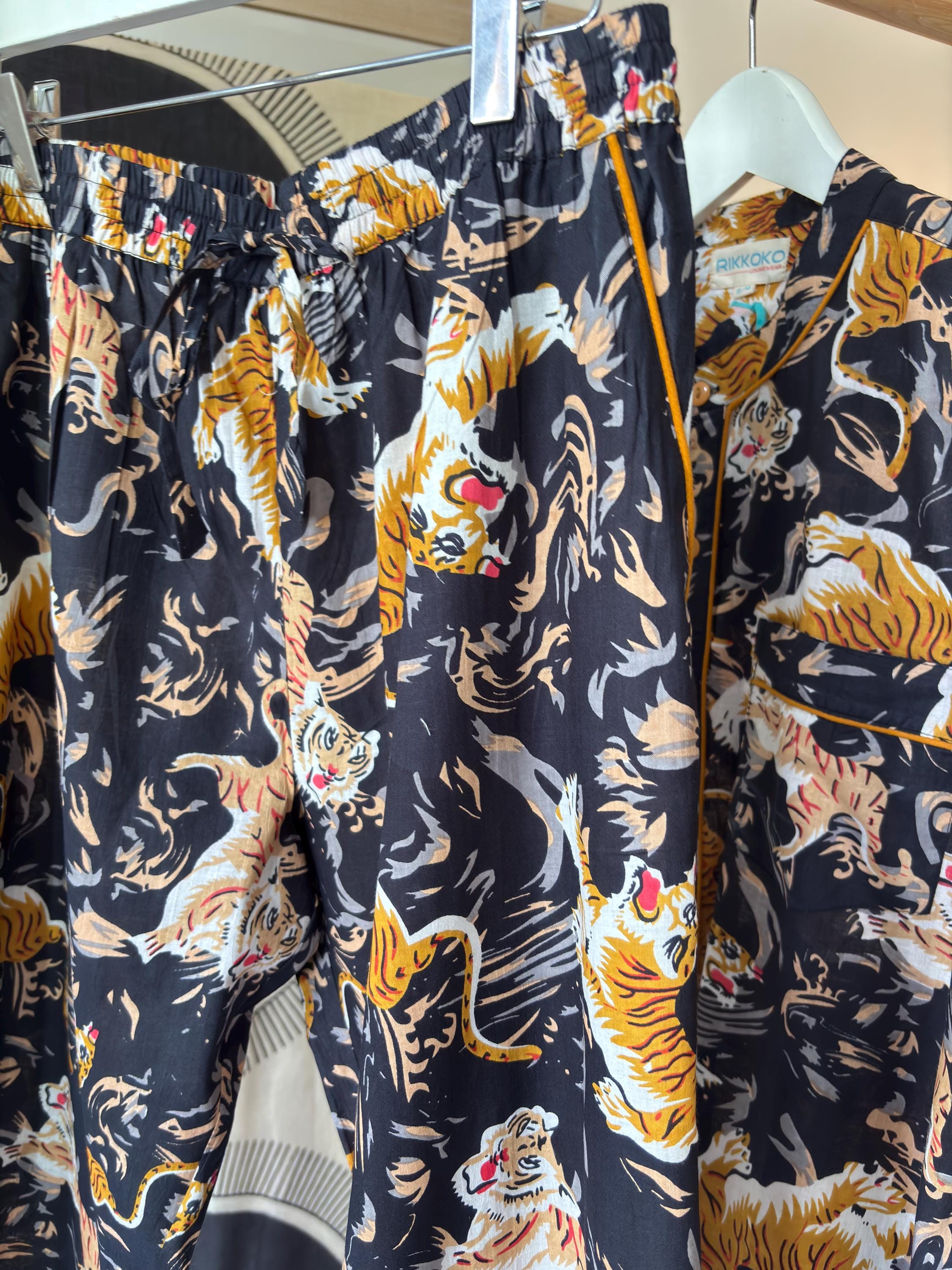 Men's Cotton Tiger Print Pajama Set: Black, Blue, Green