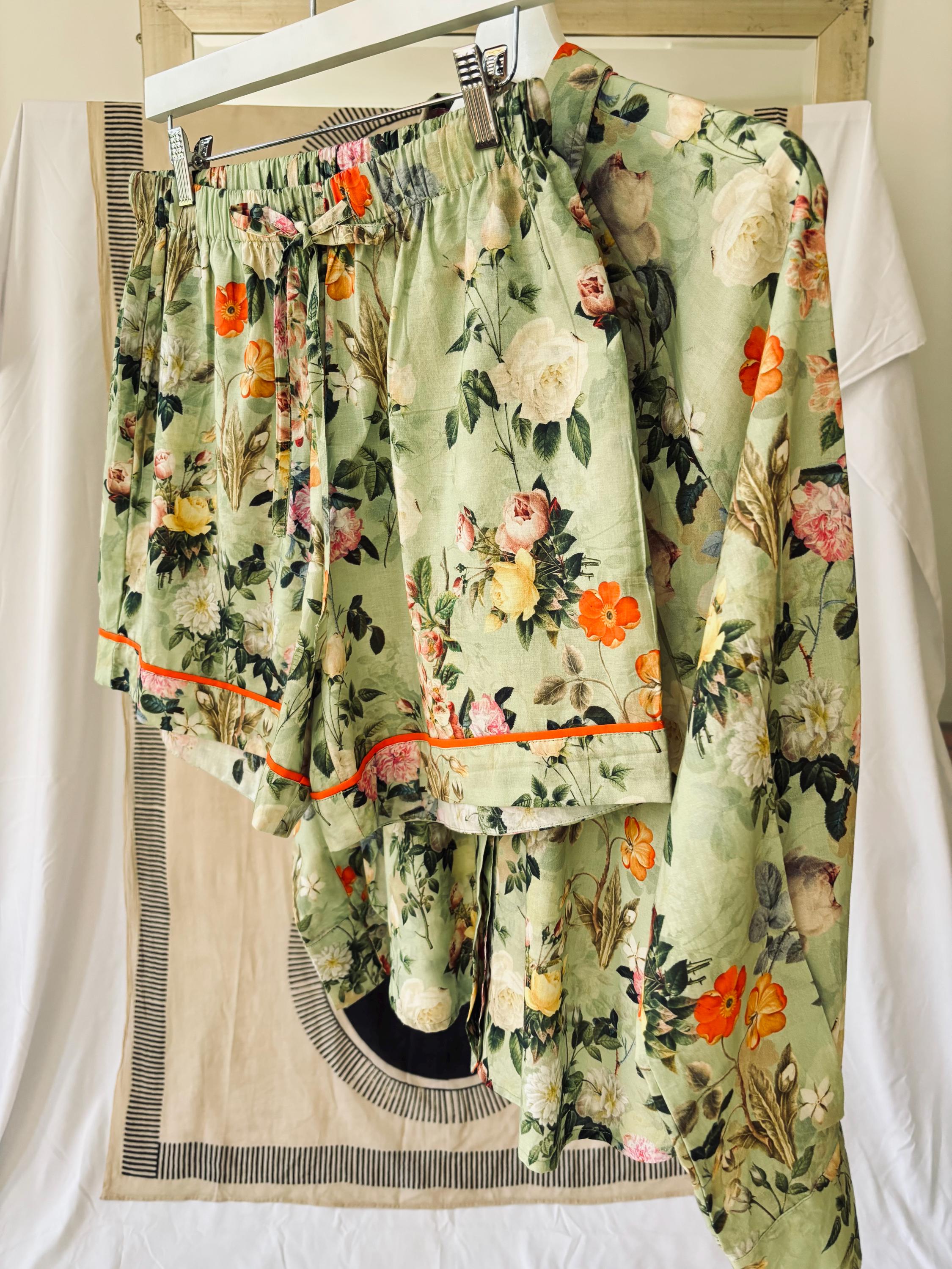 shorts free-size  boxy SHORTS  for coordinate blouses