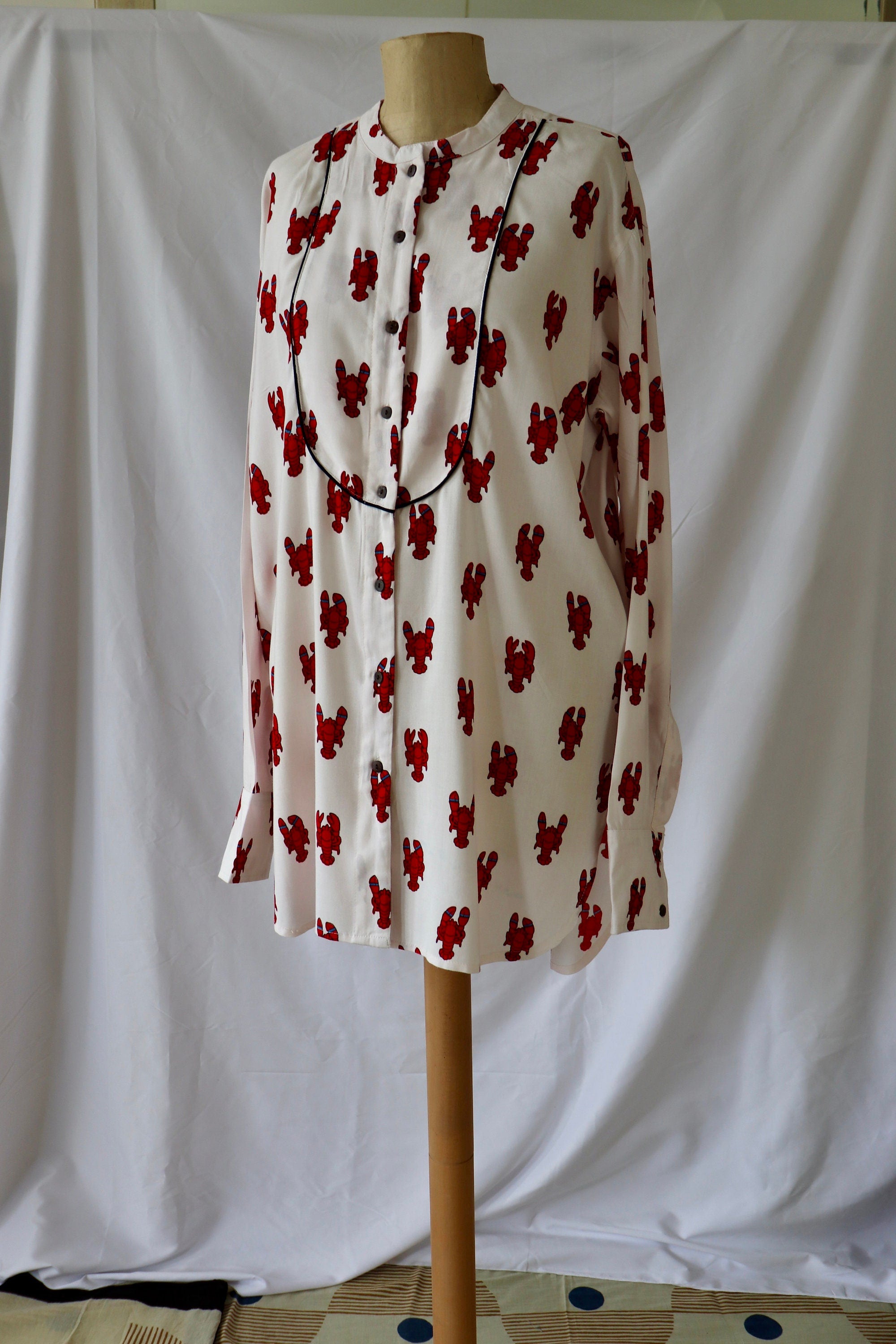 Top  shirt  retro night- shirt white with lobster print