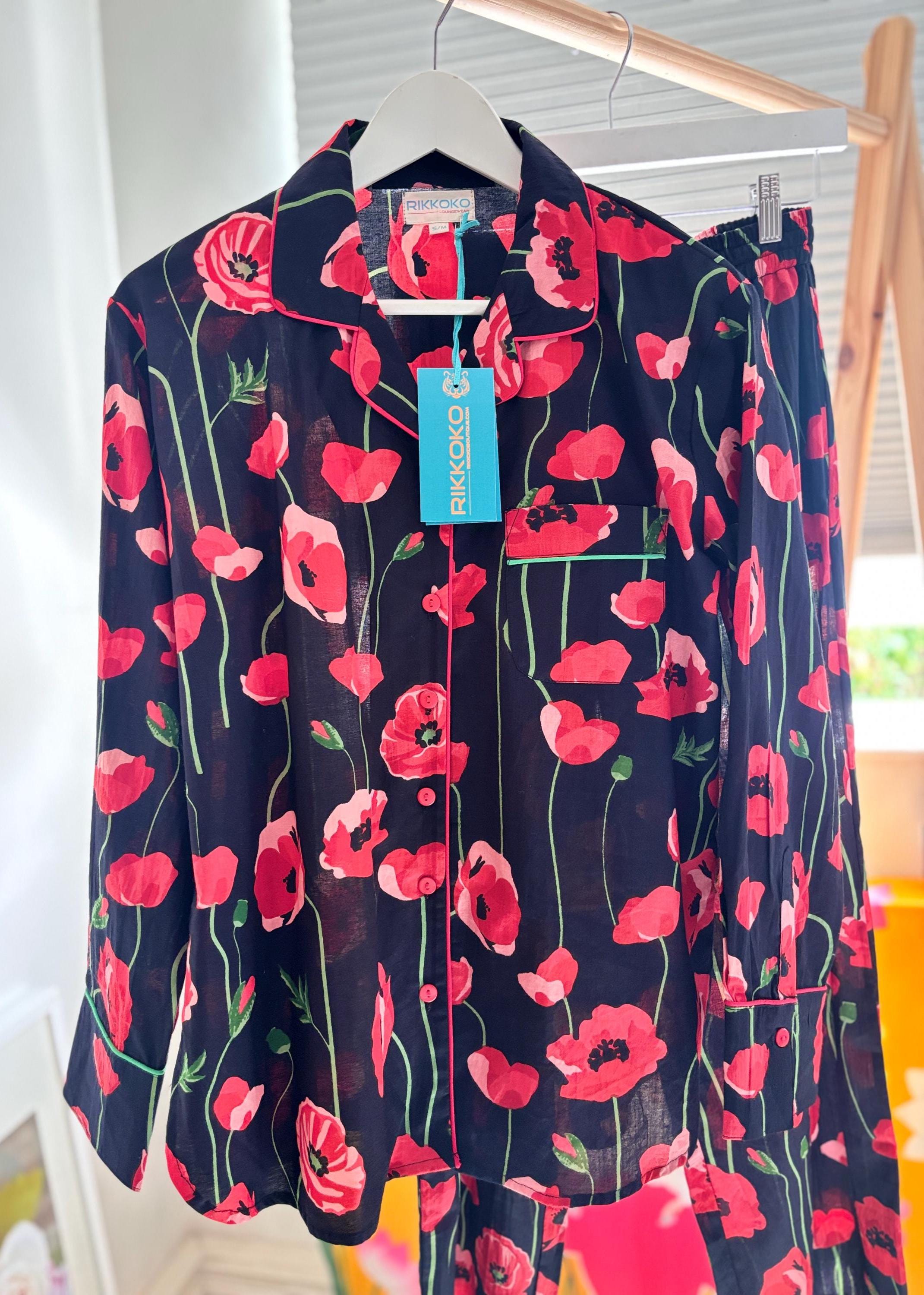 Poppy Print Cotton Pyjama Set: Women's Long Sleeve Sleepwear