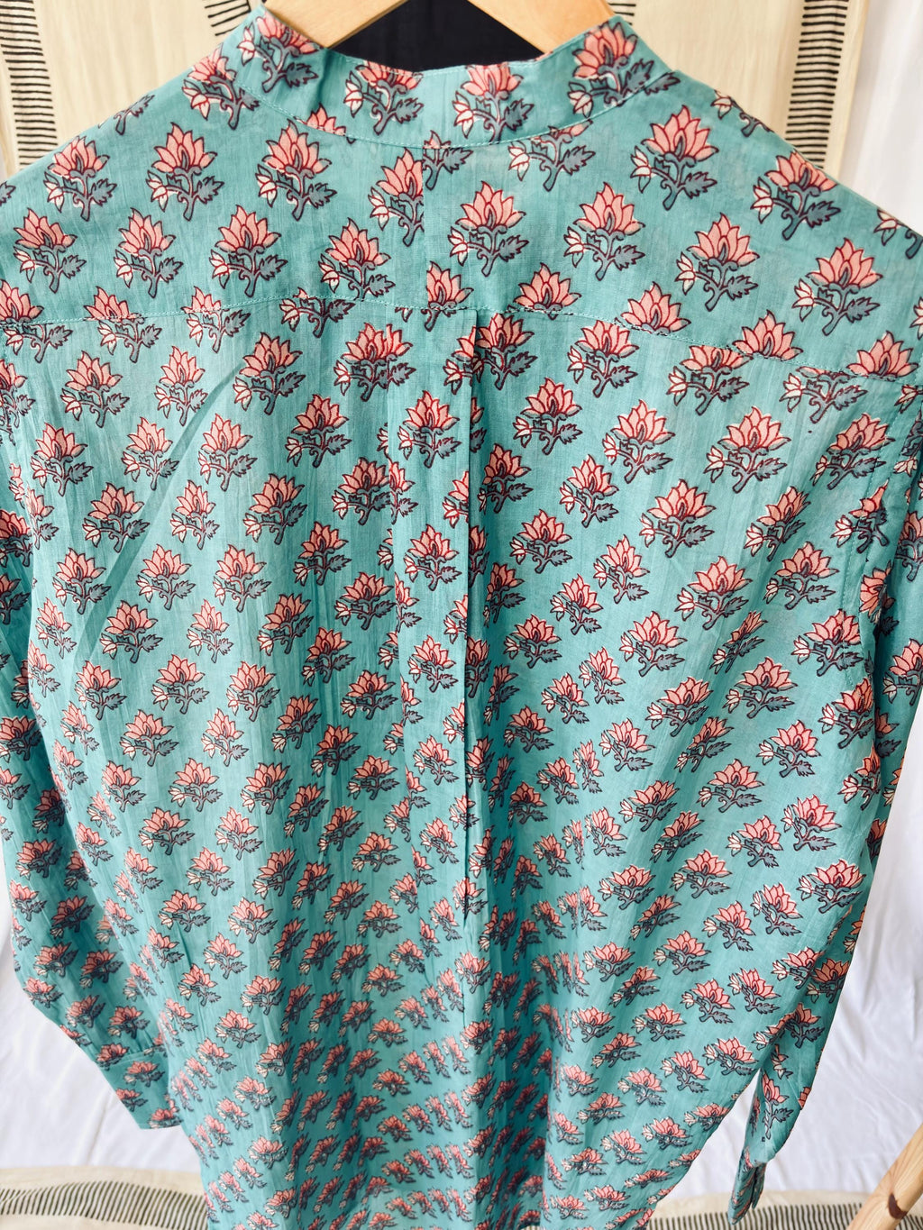 Floral printed  woman shirt blouse retro  looking made of cotton and floral block print