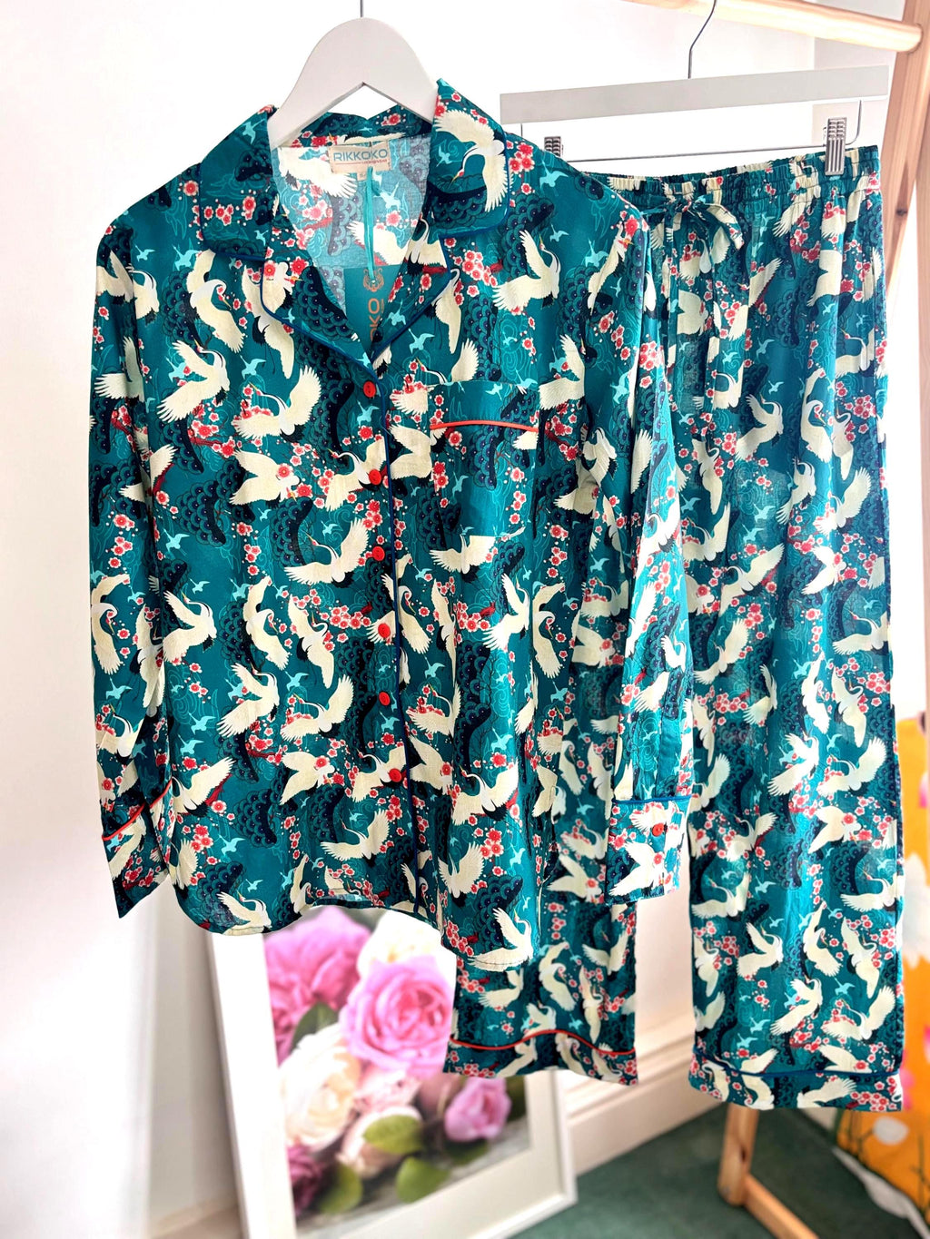 Japanese Print Cotton Pajama Set: Green Serenity with Pockets