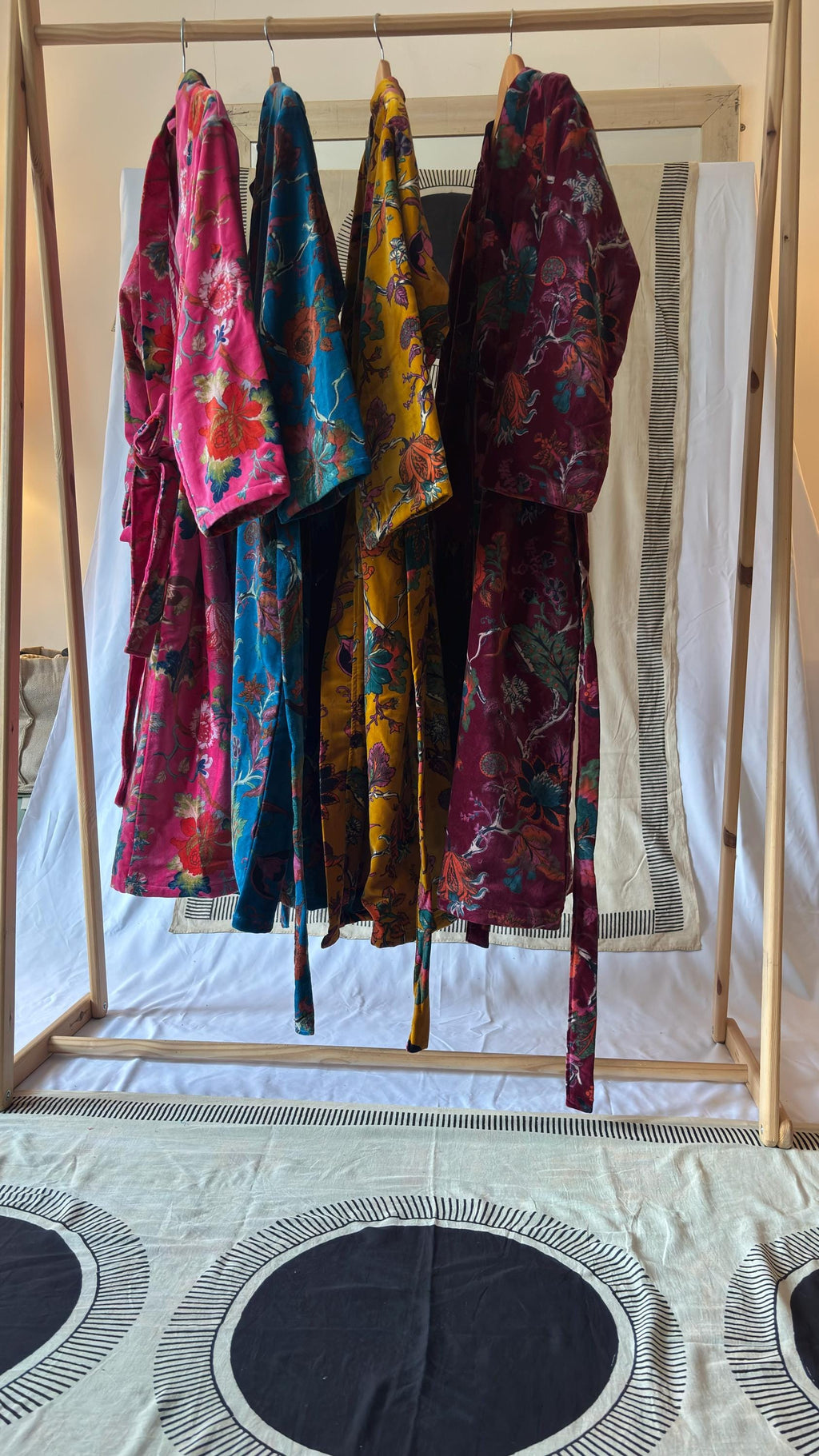 Floral Velvet Kimono Robe: Boho Cotton Gown with Pockets & Belt