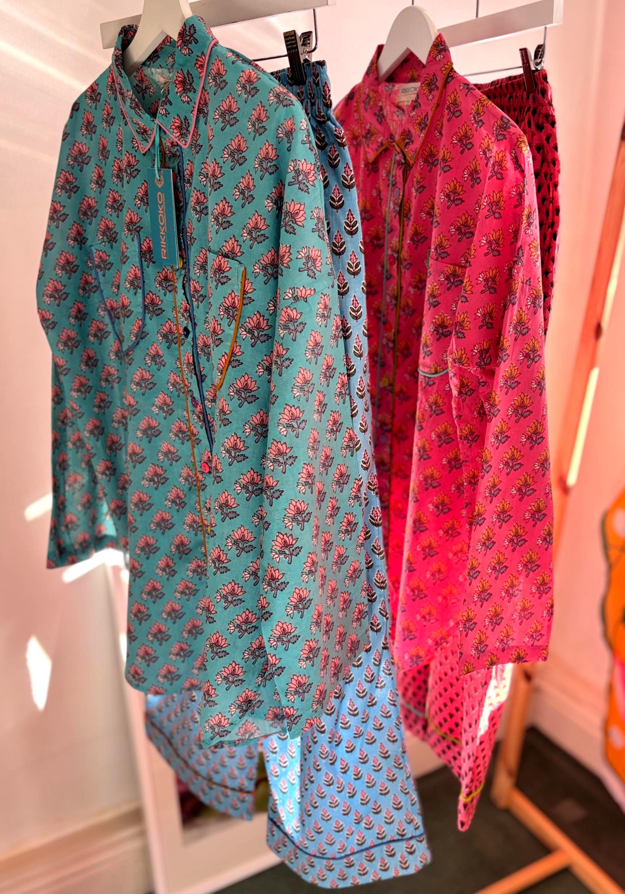 pyjama woman set coordinate  light cotton with yellow  flower on pink base