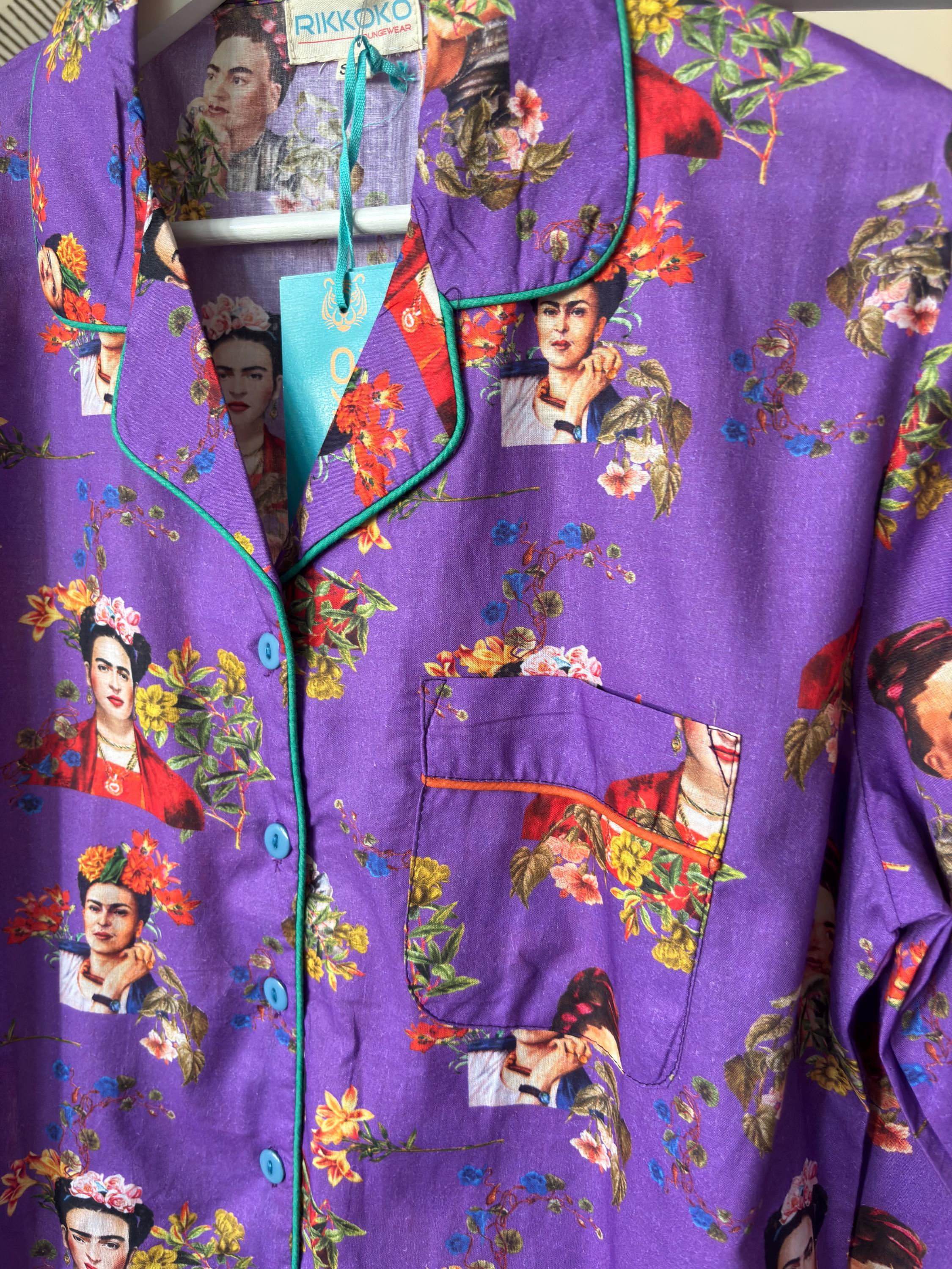 Pyjama woman set made in cotton purple with Frida  Kahlo print