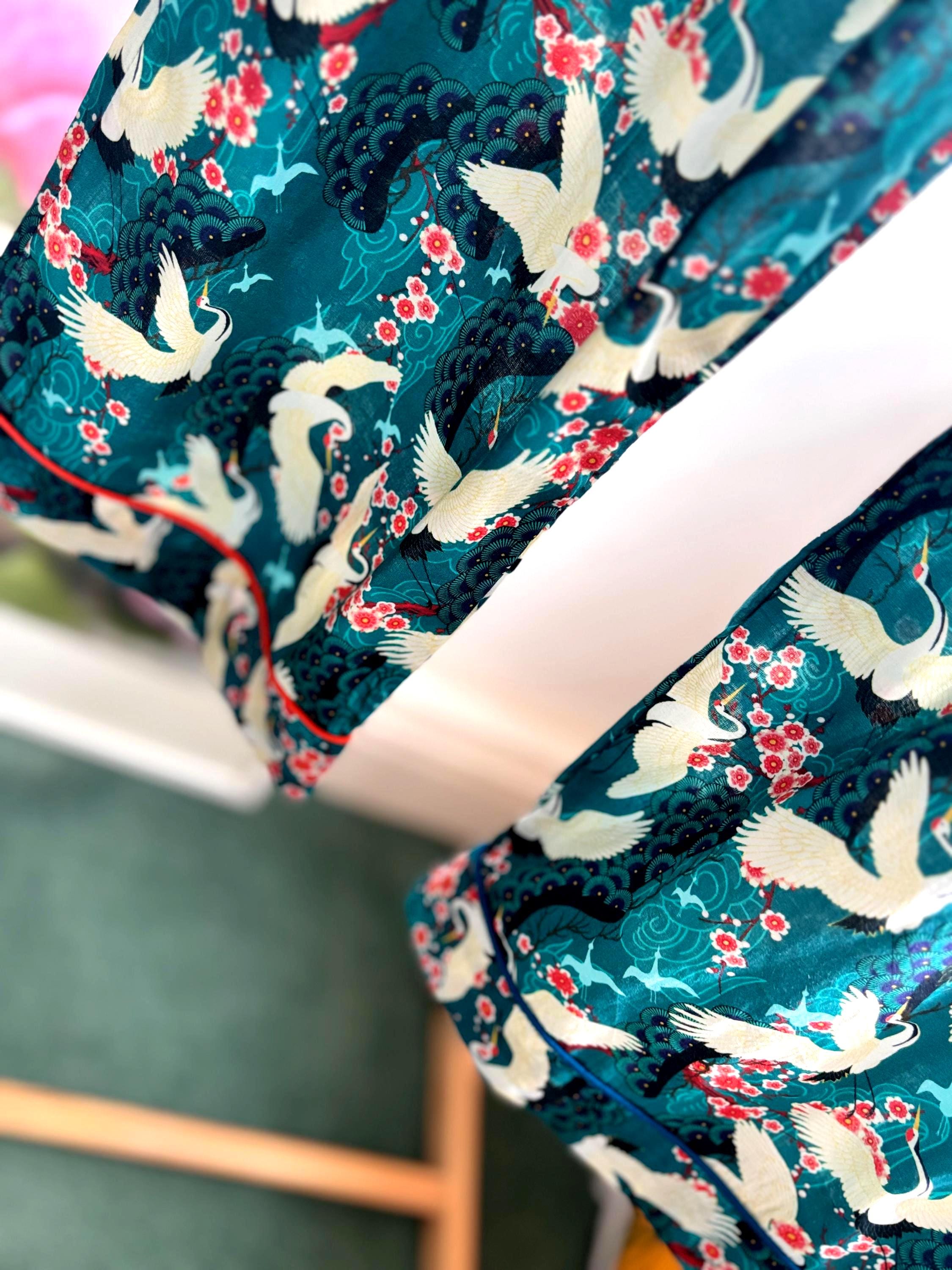 Japanese Print Cotton Pajama Set: Green Serenity with Pockets