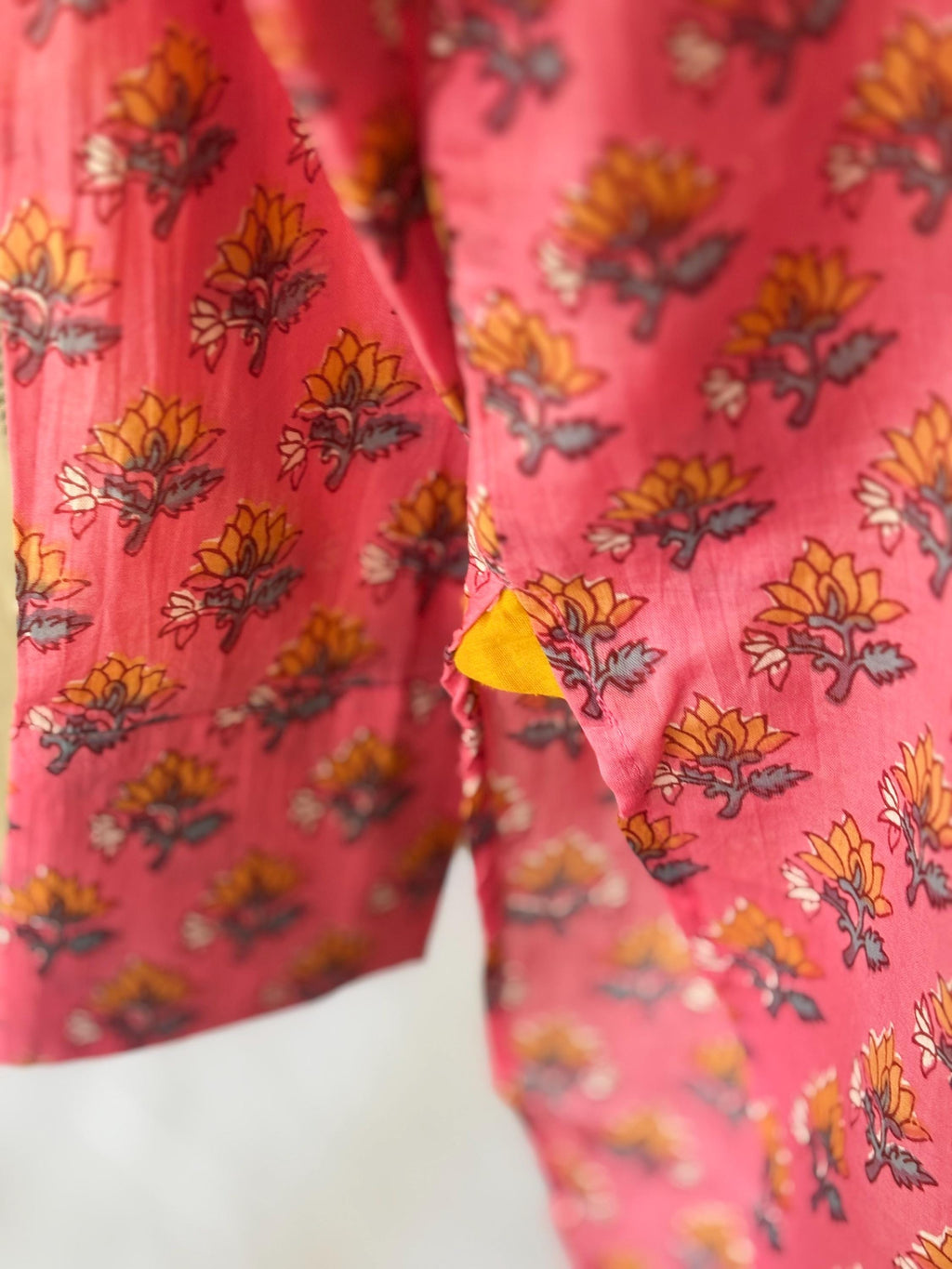 Floral printed  woman shirt blouse retro  looking made of cotton and floral block print