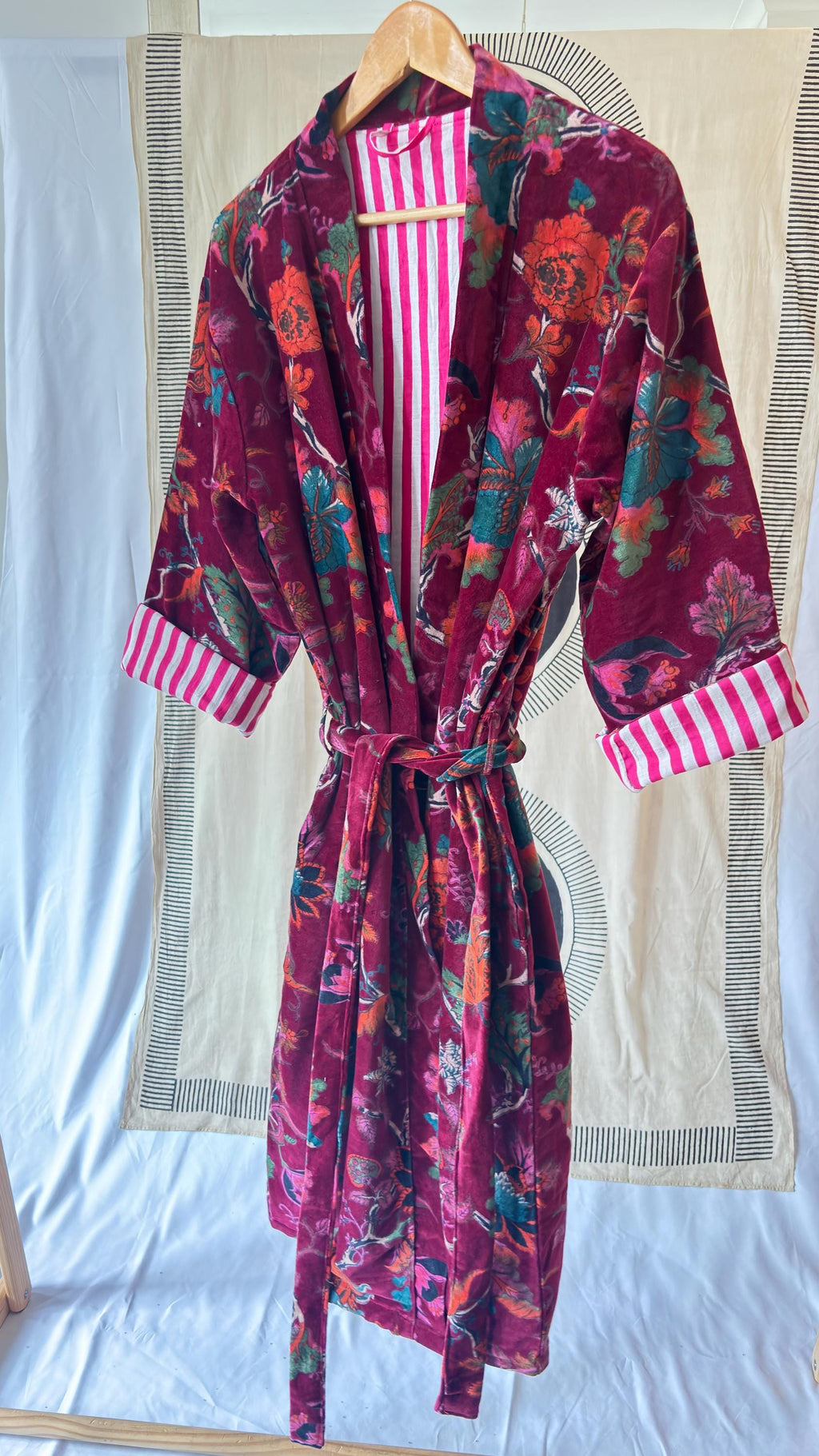 Floral Velvet Kimono Robe: Boho Cotton Gown with Pockets & Belt