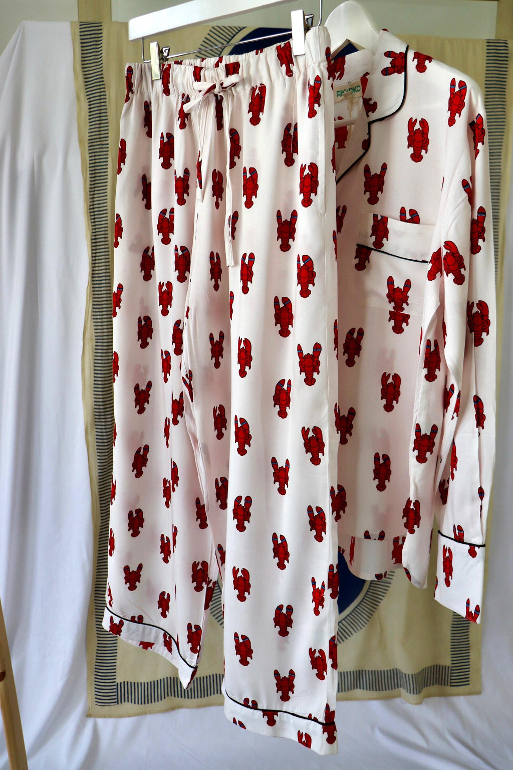 Lobster Print Cotton Pajama Set: Short Sleeve Top & Shorts with Piping