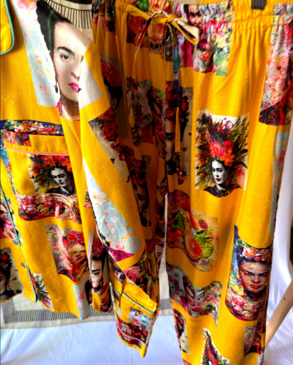 Pyjama woman set made in cotton yellow with Frida  Kahlo print