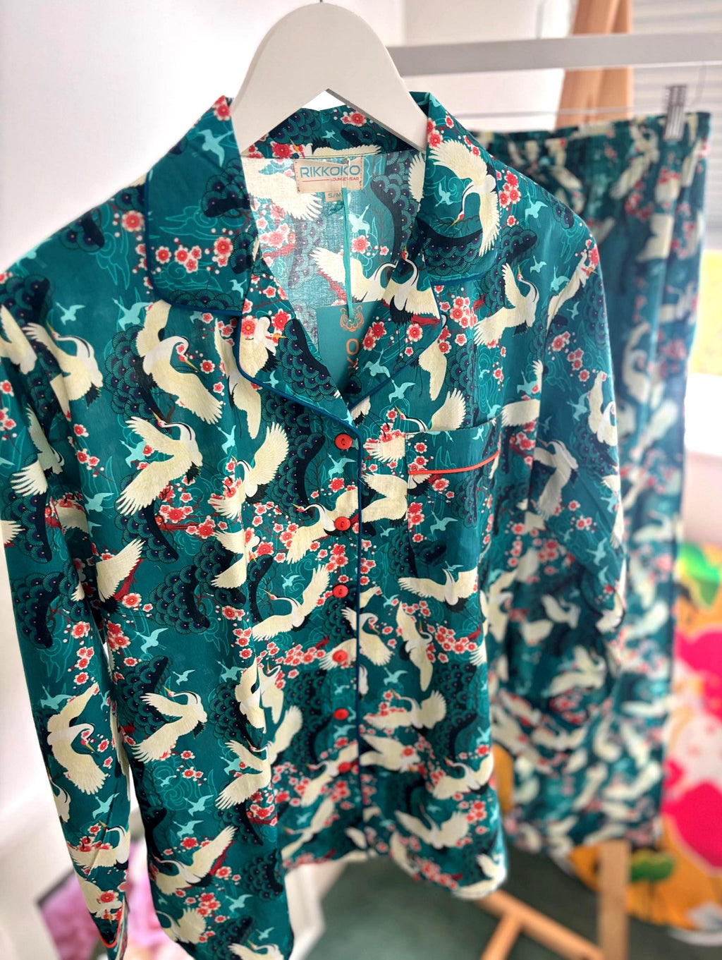 Japanese Print Cotton Pajama Set: Green Serenity with Pockets